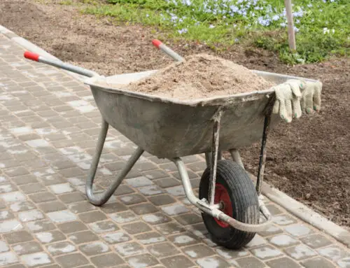 How Much Sand Does A Wheelbarrow Hold (How Much Does It Weigh)
