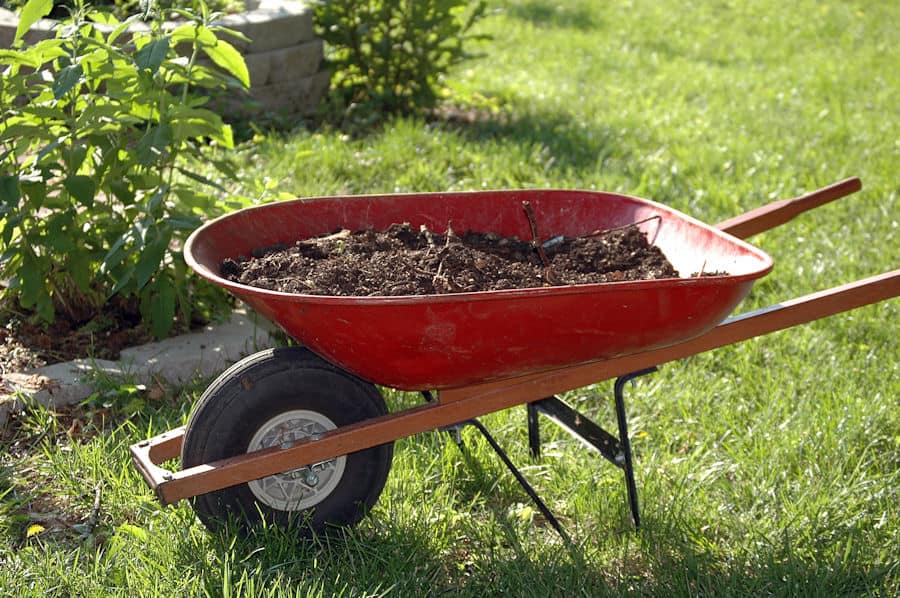 Picture of a Red Wheelbarrow - Is It Easier to Lift a Load in a Wheelbarrow